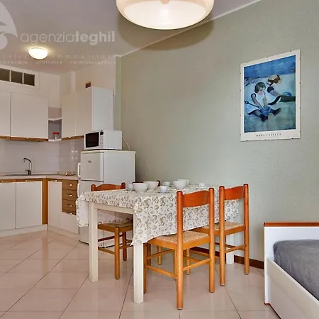 Condominio Cristallo Lignano Sabbiadoro Exterior foto